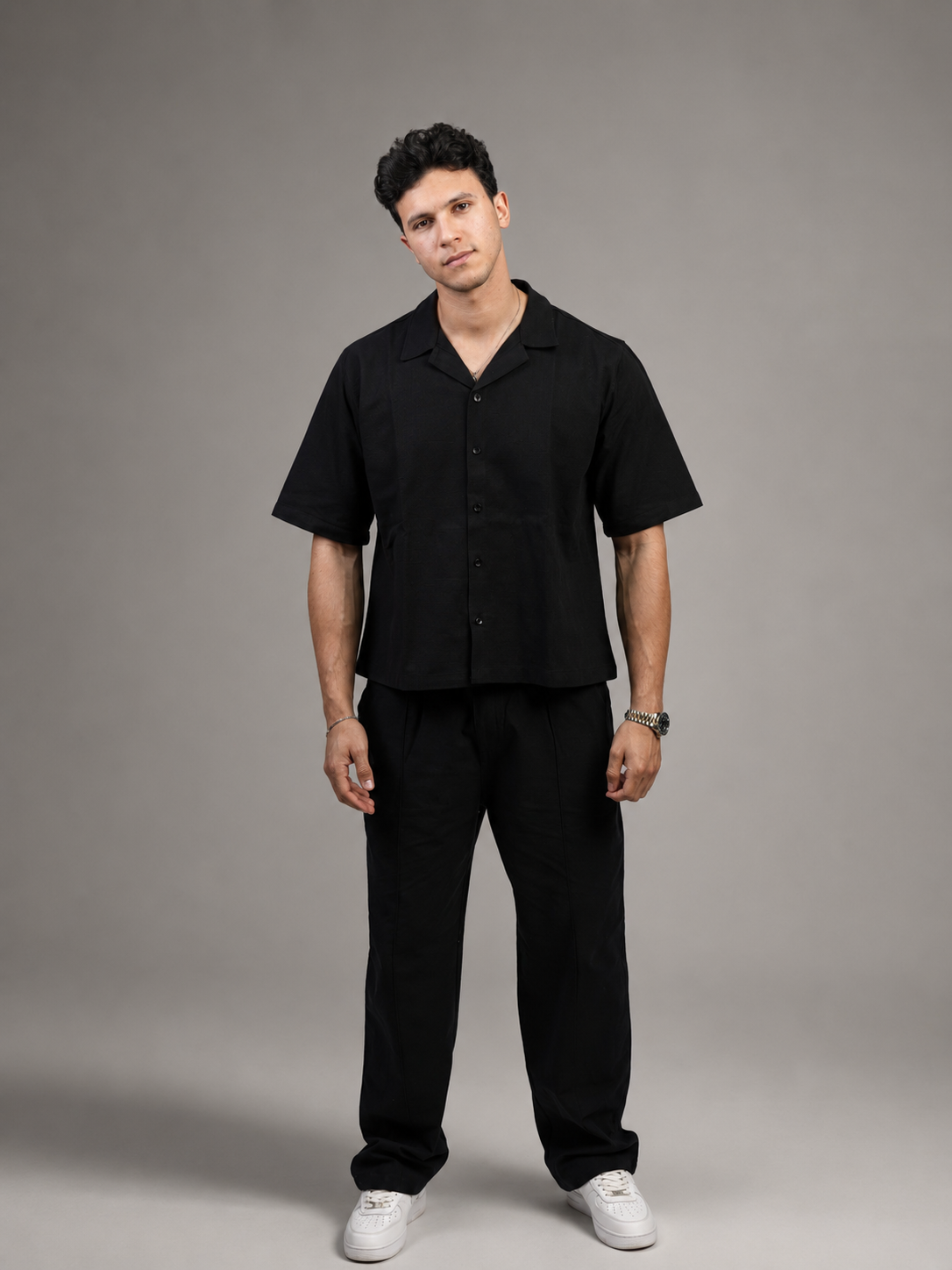 Beyond Basic premium linen set in black