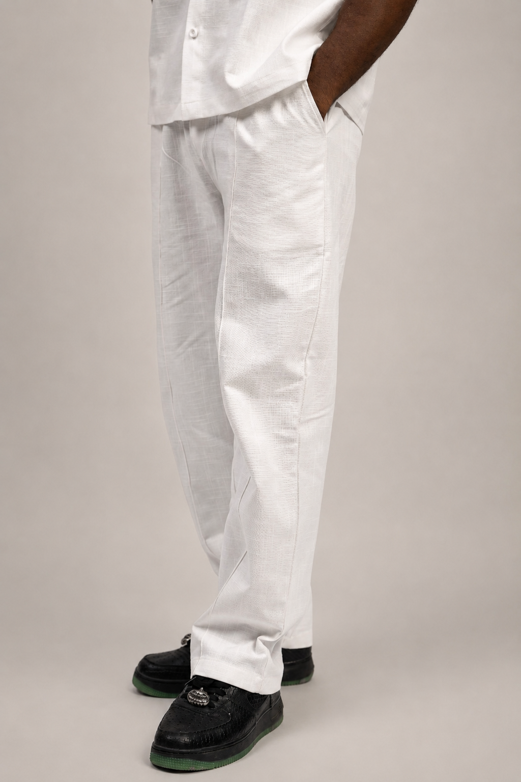 Relaxed fit wide-leg linen trousers in off white — Beyond Basic
